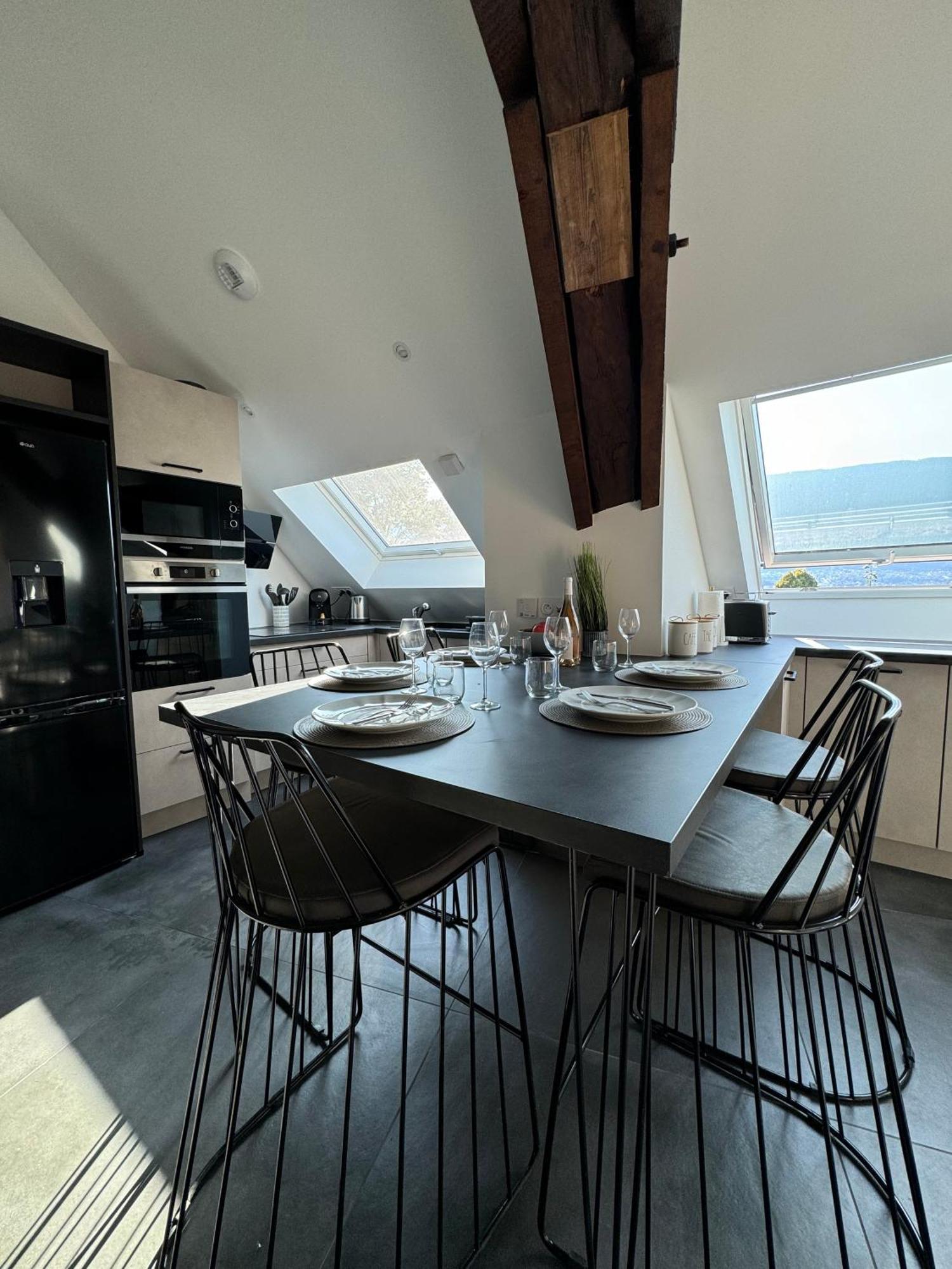 Magnifique Appartement Vue Lac - 5 Personnes Voglans エクステリア 写真