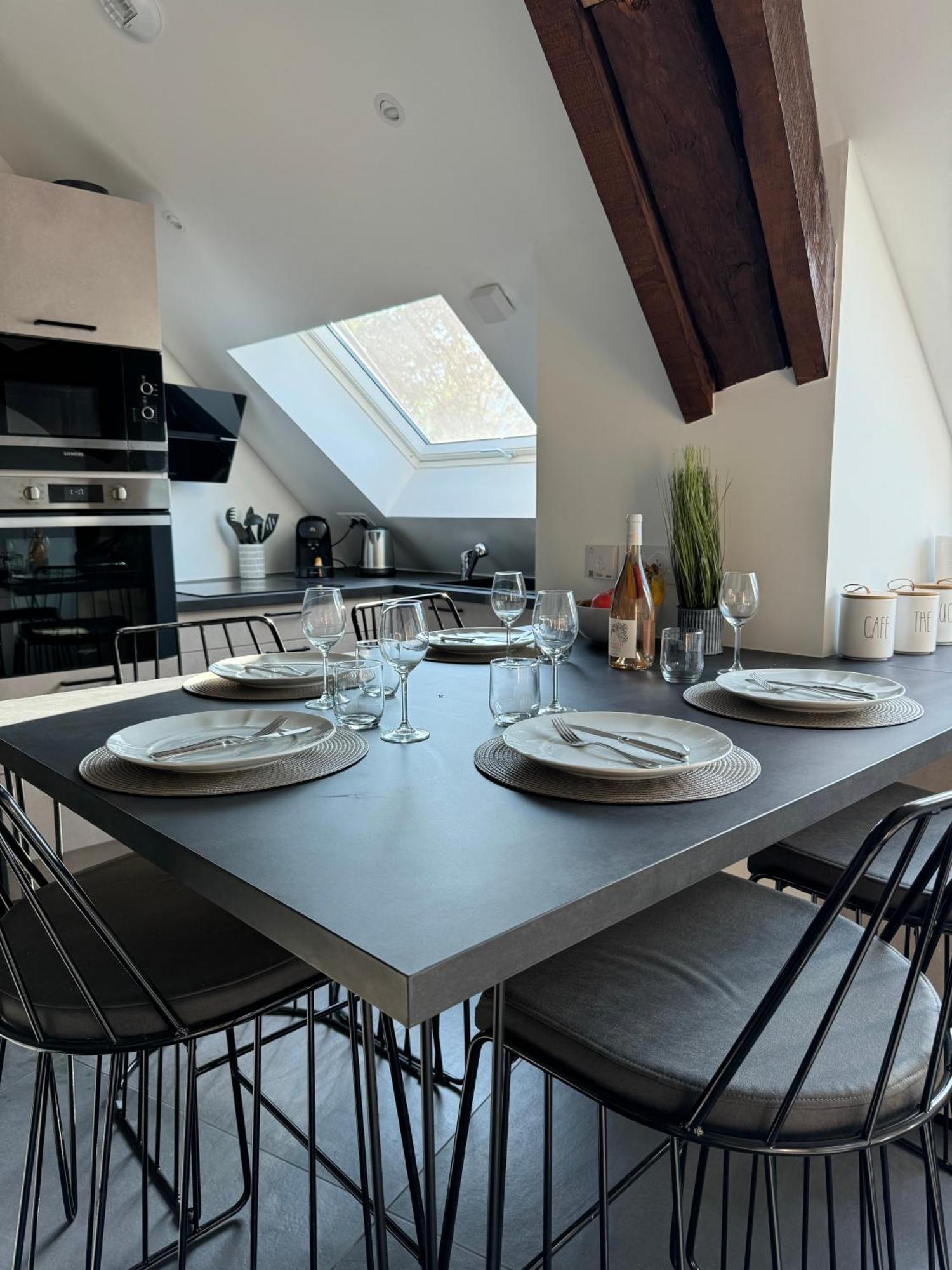 Magnifique Appartement Vue Lac - 5 Personnes Voglans エクステリア 写真